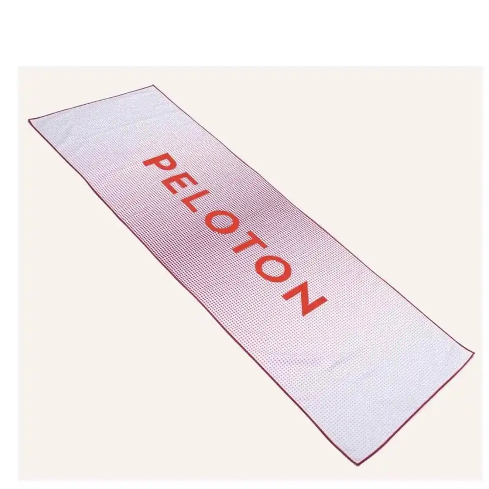 Peloton X Kassatex Microfiber Ombré Dot Yoga Towel Red White